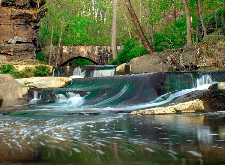 Olmsted Falls, Ohio